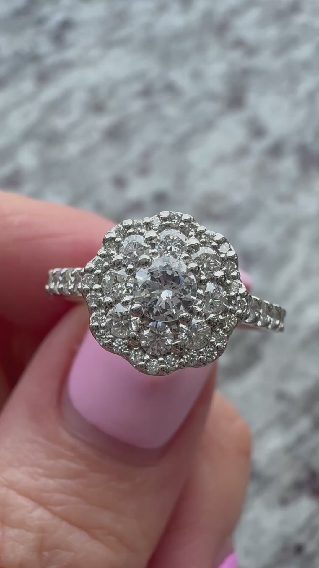 ［アネモネ］リング ダイヤ