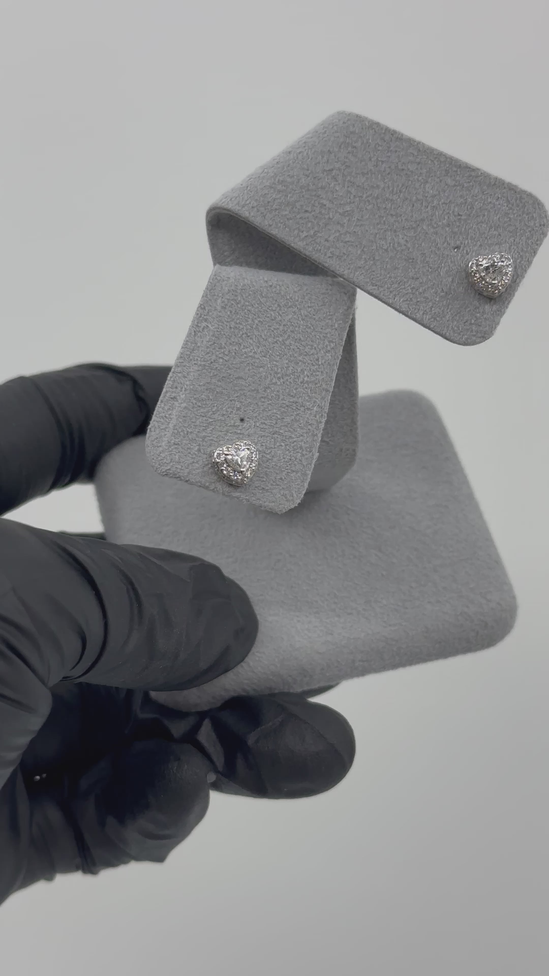 [ユニヴェル] ダイヤ ピアス EM/OV/HS　