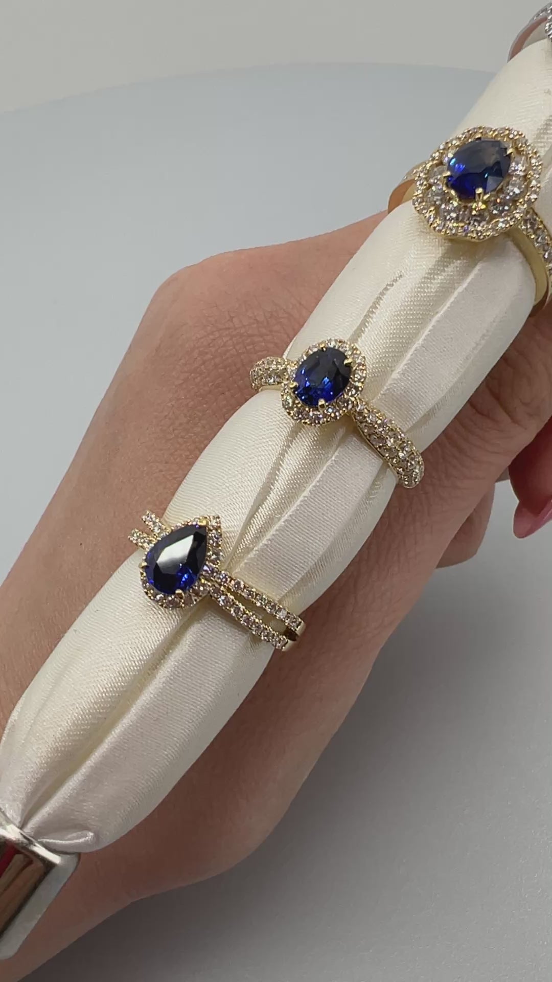 119［一点物/パリの小路］リング ロイヤルブルーサファイア 0.8ct OV K18YG