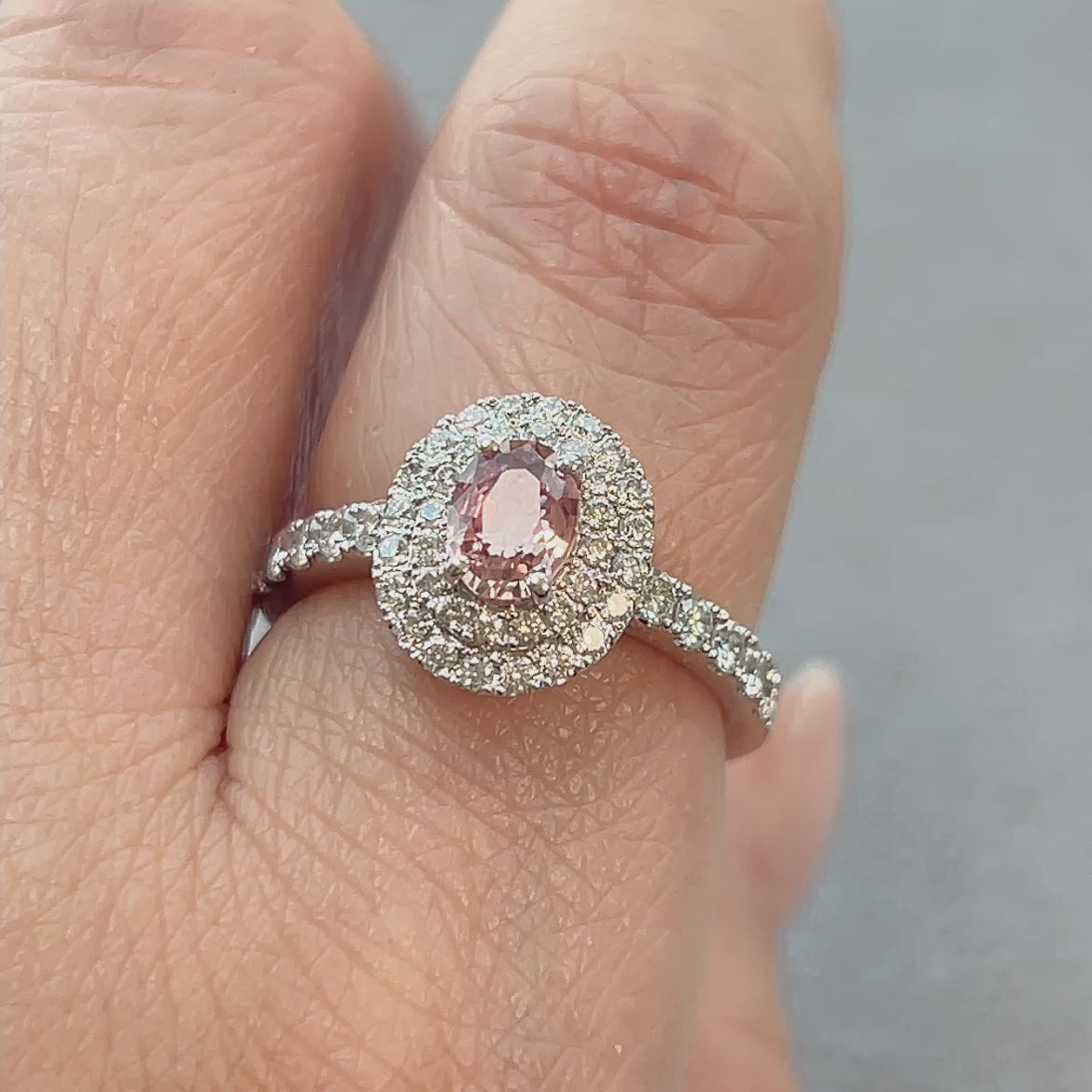 129［一点物］リング ノーヒート パパラチアサファイア 0.65ct OV PT