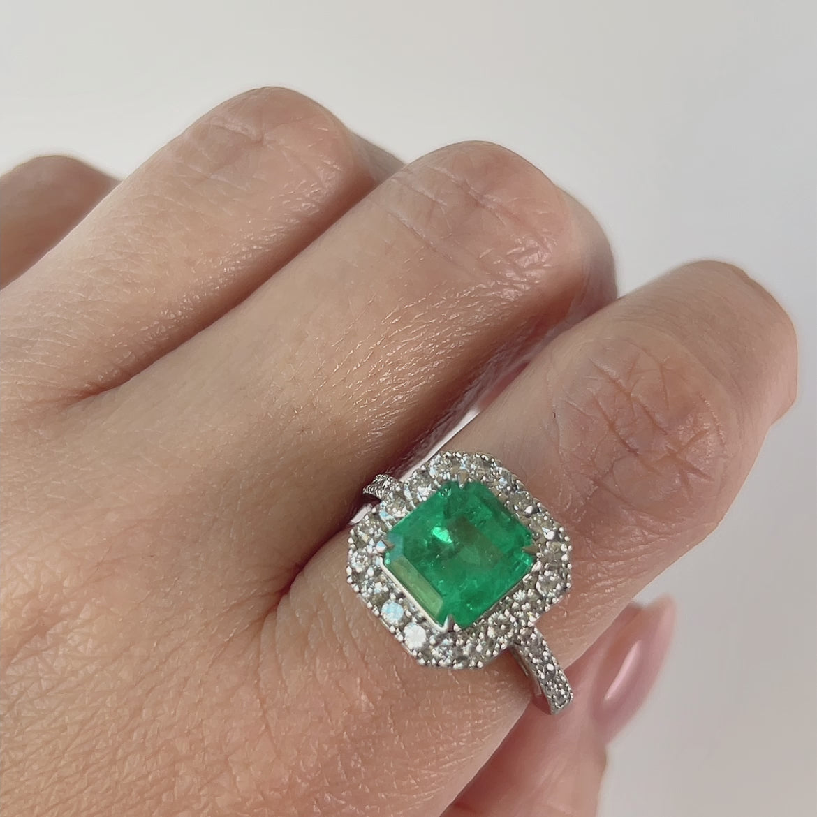 ［一点物］リング エメラルド 2.6ct SQ PT