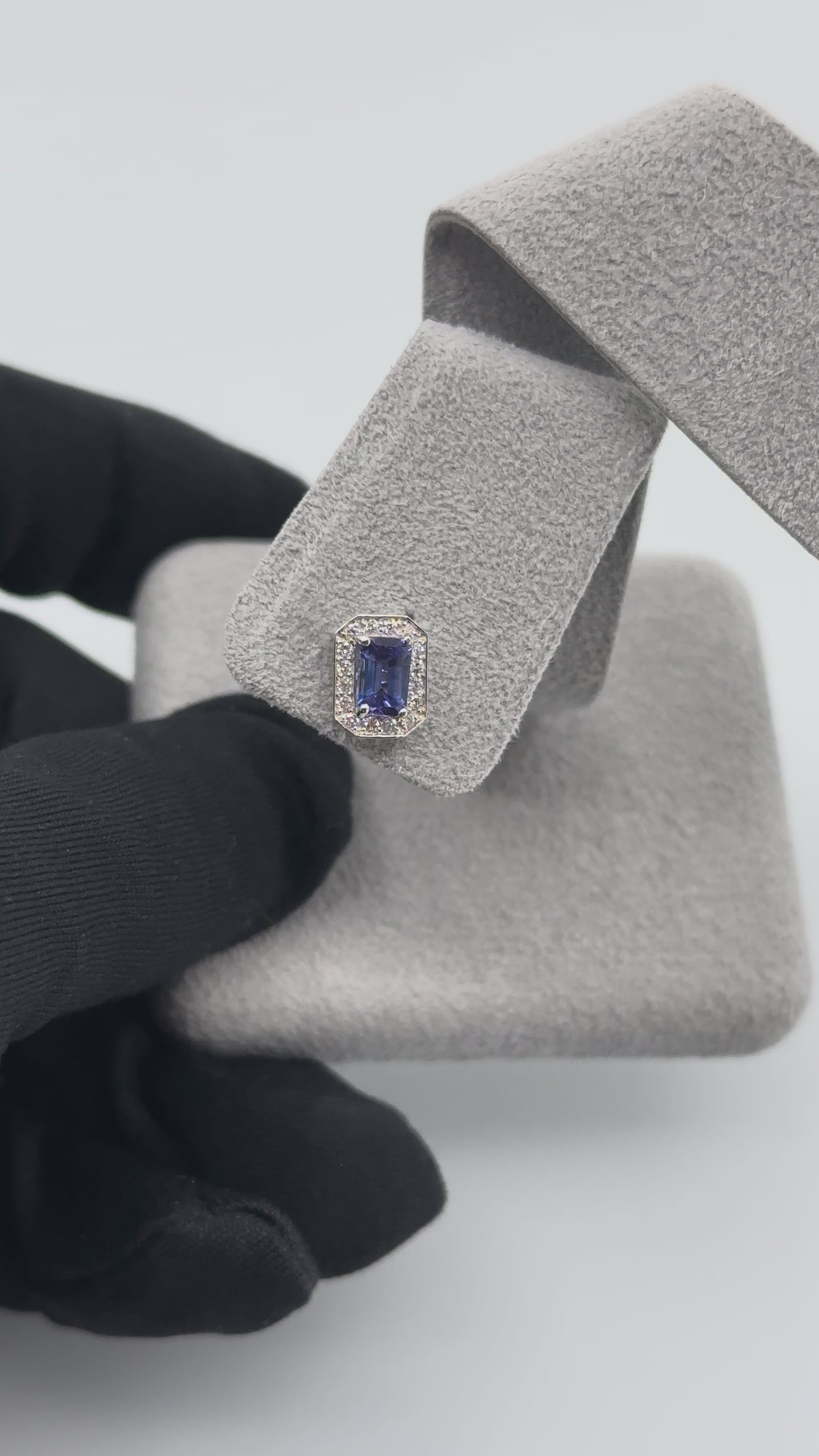 [新作/個数限定/ピュアライン］ピアス タンザナイト