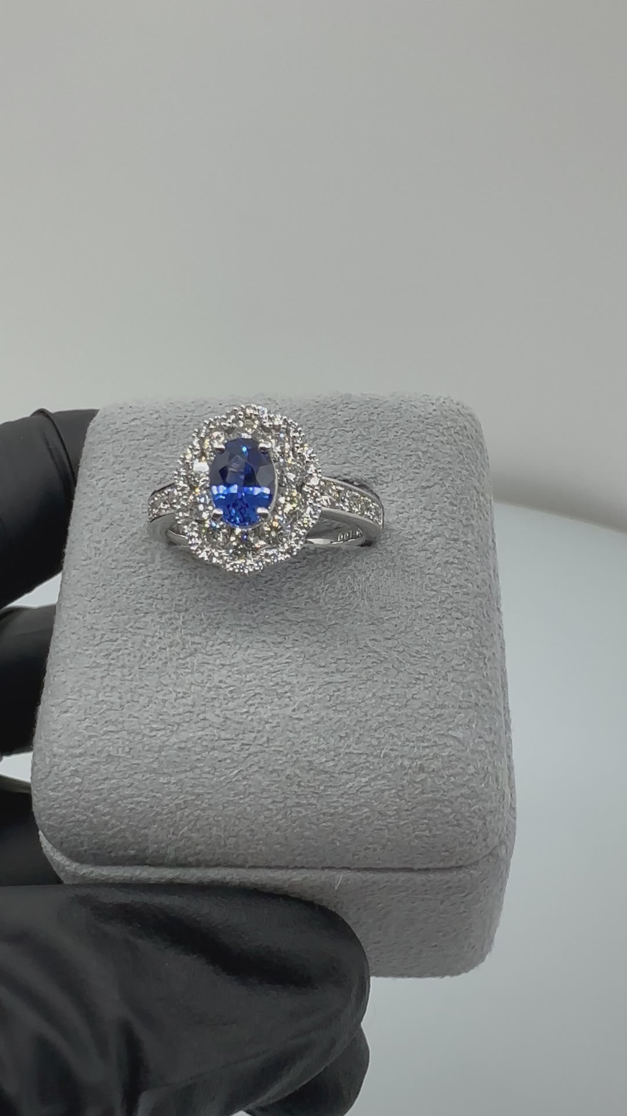 ［一点物/ラナンキュラス］リング コーンフラワーブルーサフィア 1ct OV PT