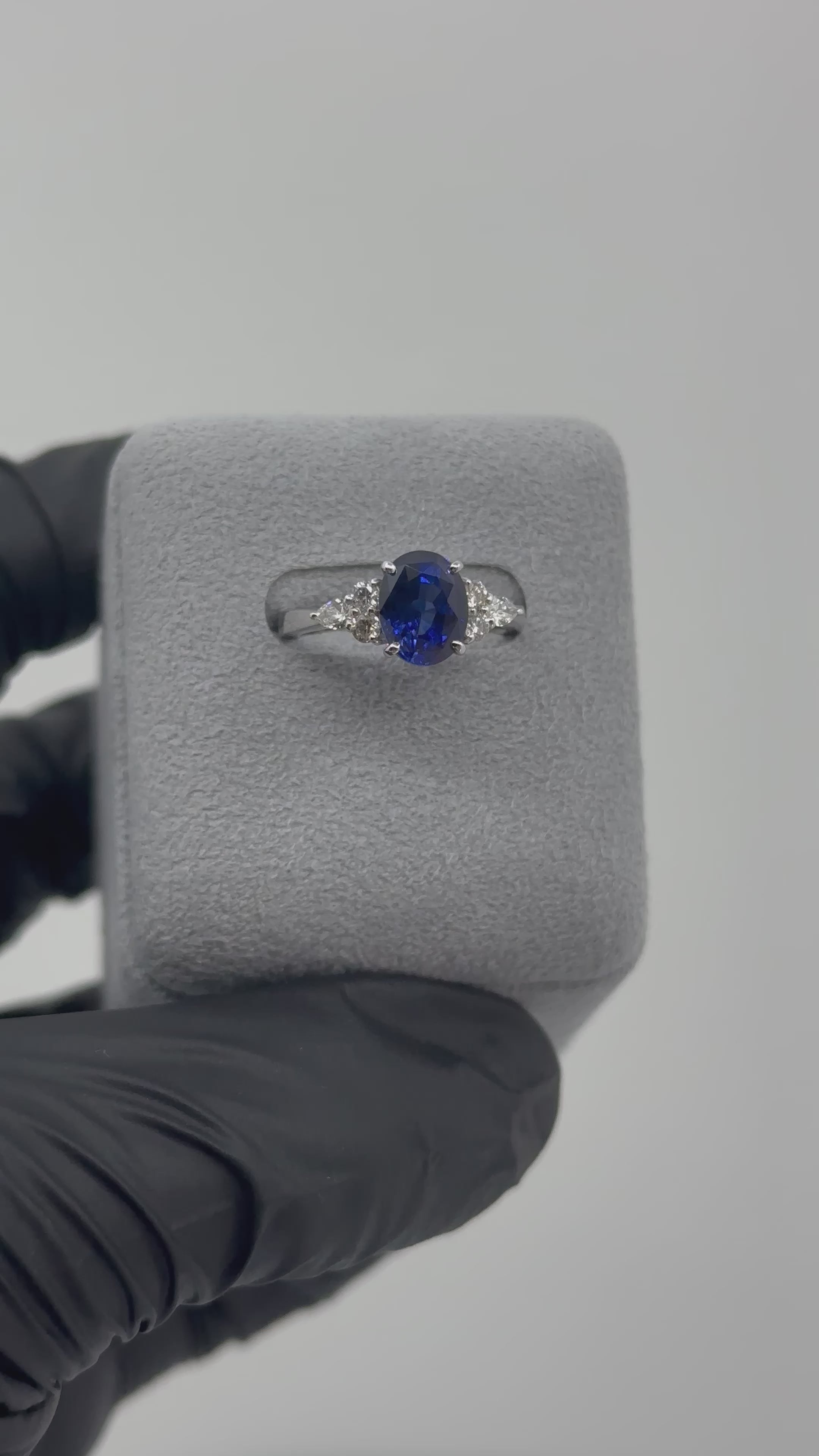 ［一点物］リング ロイヤルブルーサファイア  3ct OV PT