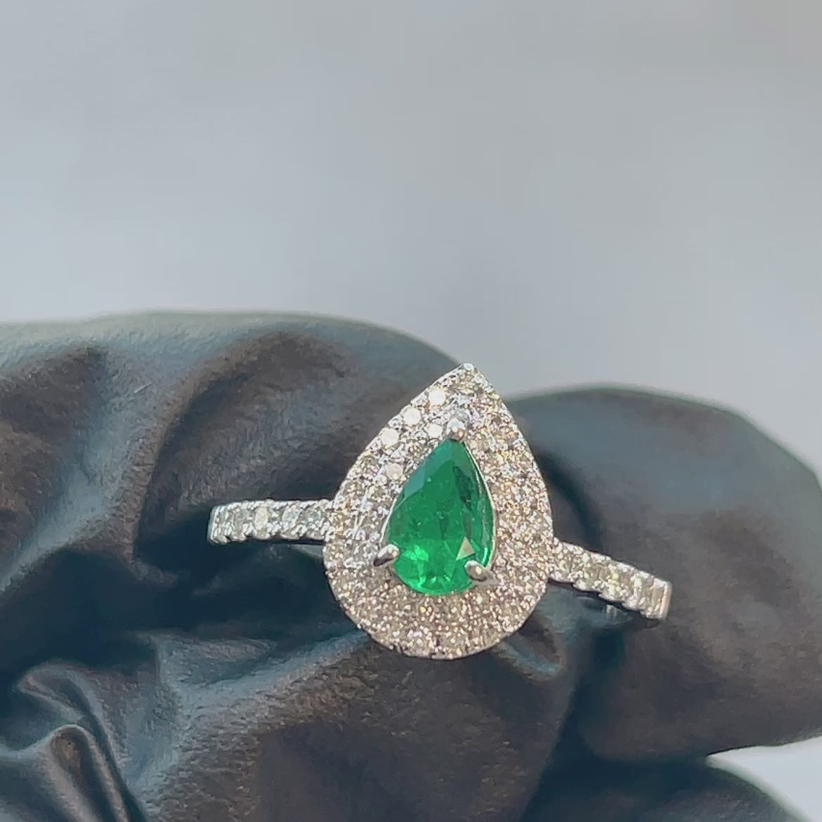 ［一点物］リング エメラルド 0.46ct PS PT