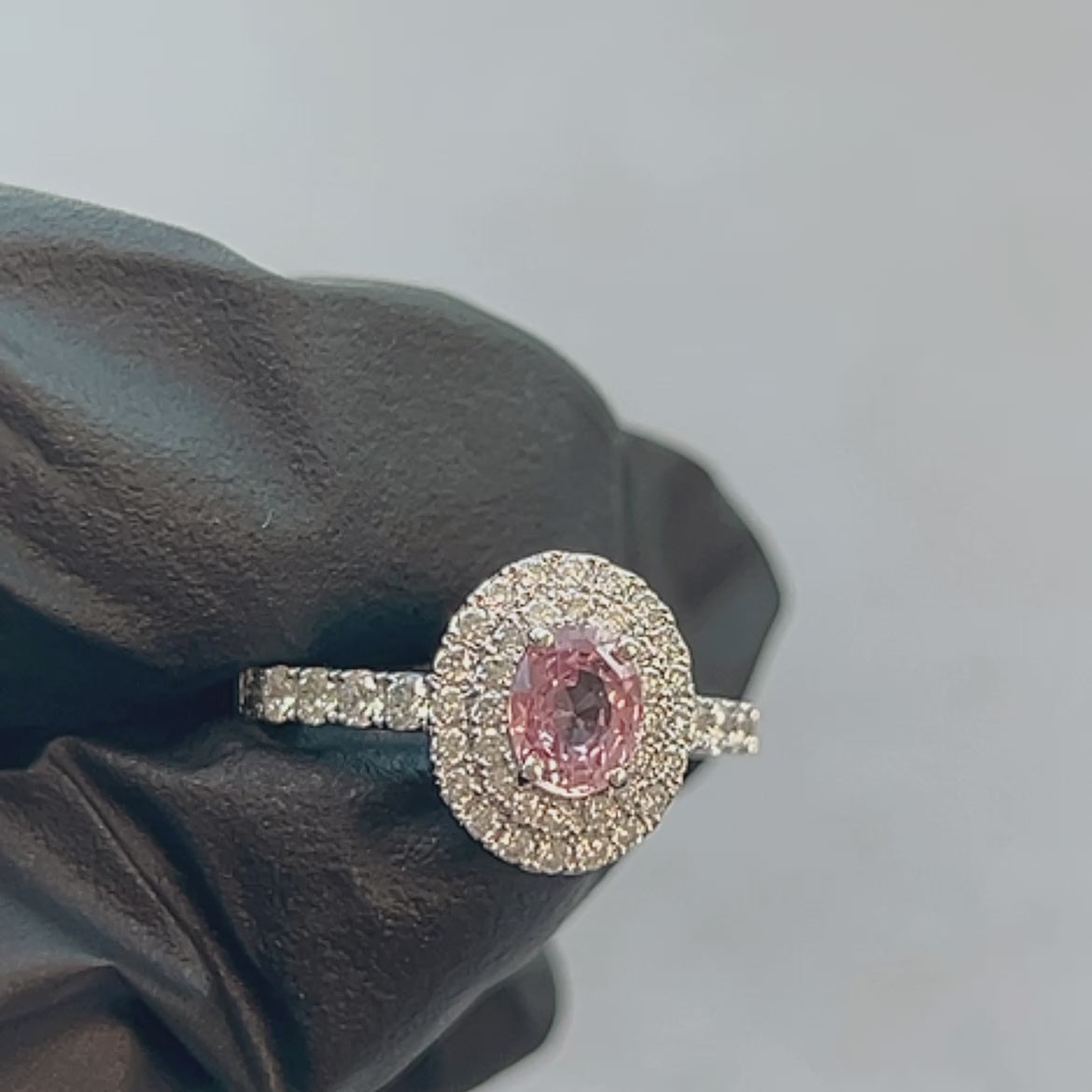 130［一点物］リング ノーヒート パパラチアサファイア 0.78ct OV PT