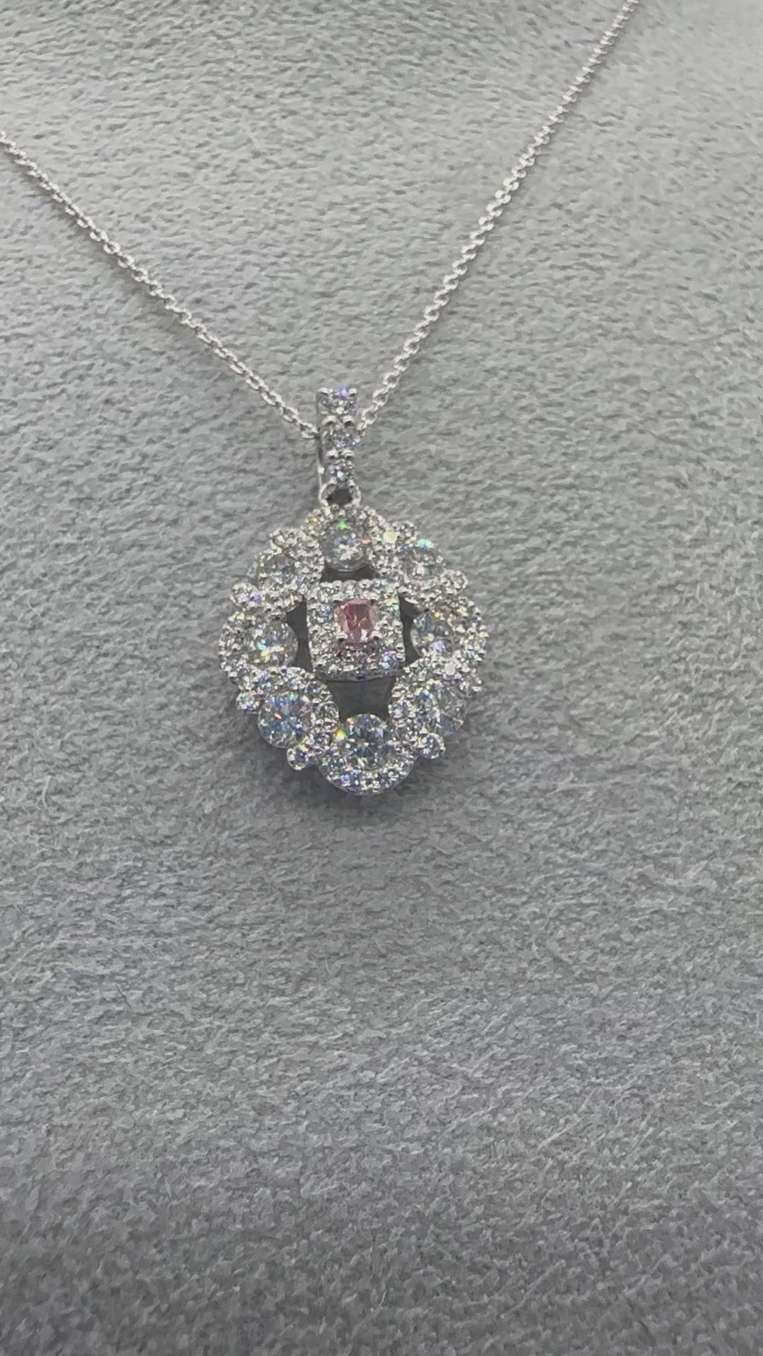 ②カヌレ 中石D0.05ct前後 SQ PT ネックレス〜Fancy intence Pink CGL 希少になります🩷