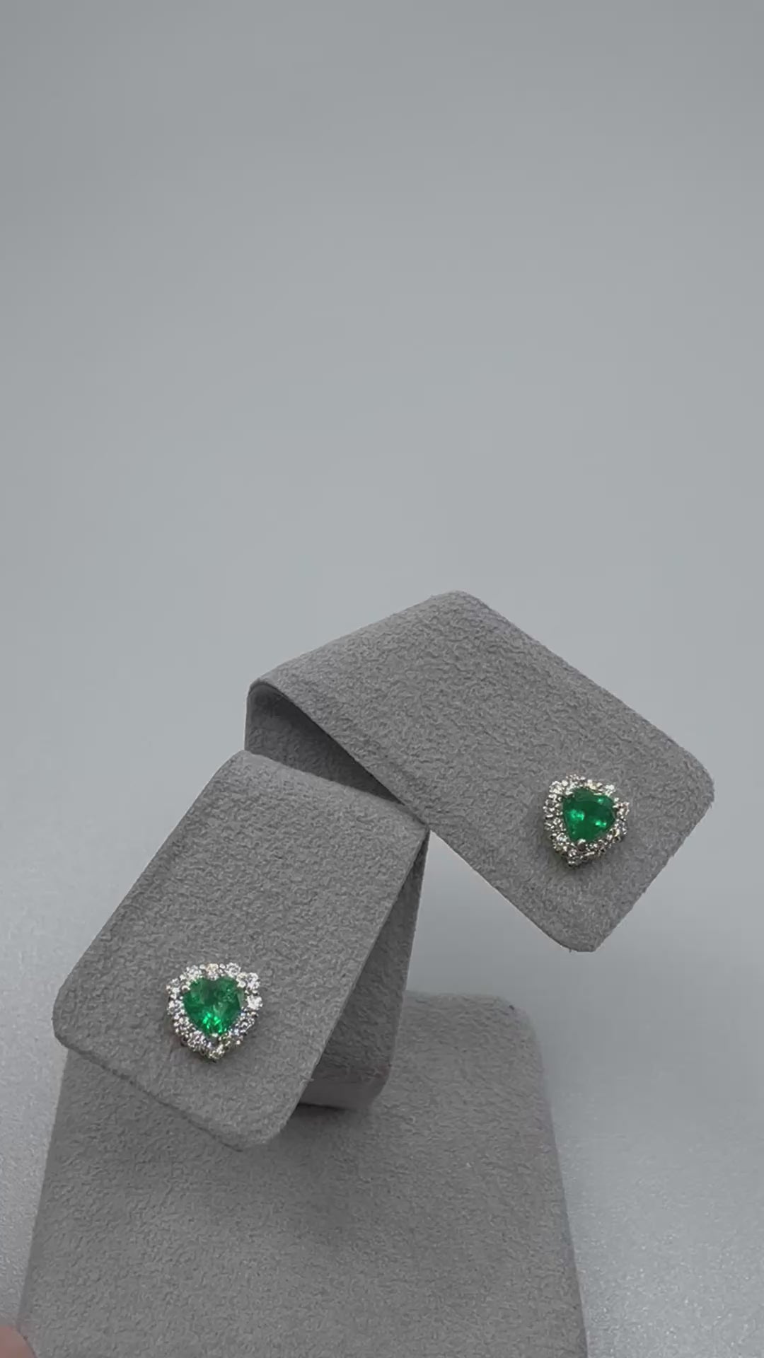 37［一点物/エムロード］ピアス エメラルド 0.5ct×2 HS PT