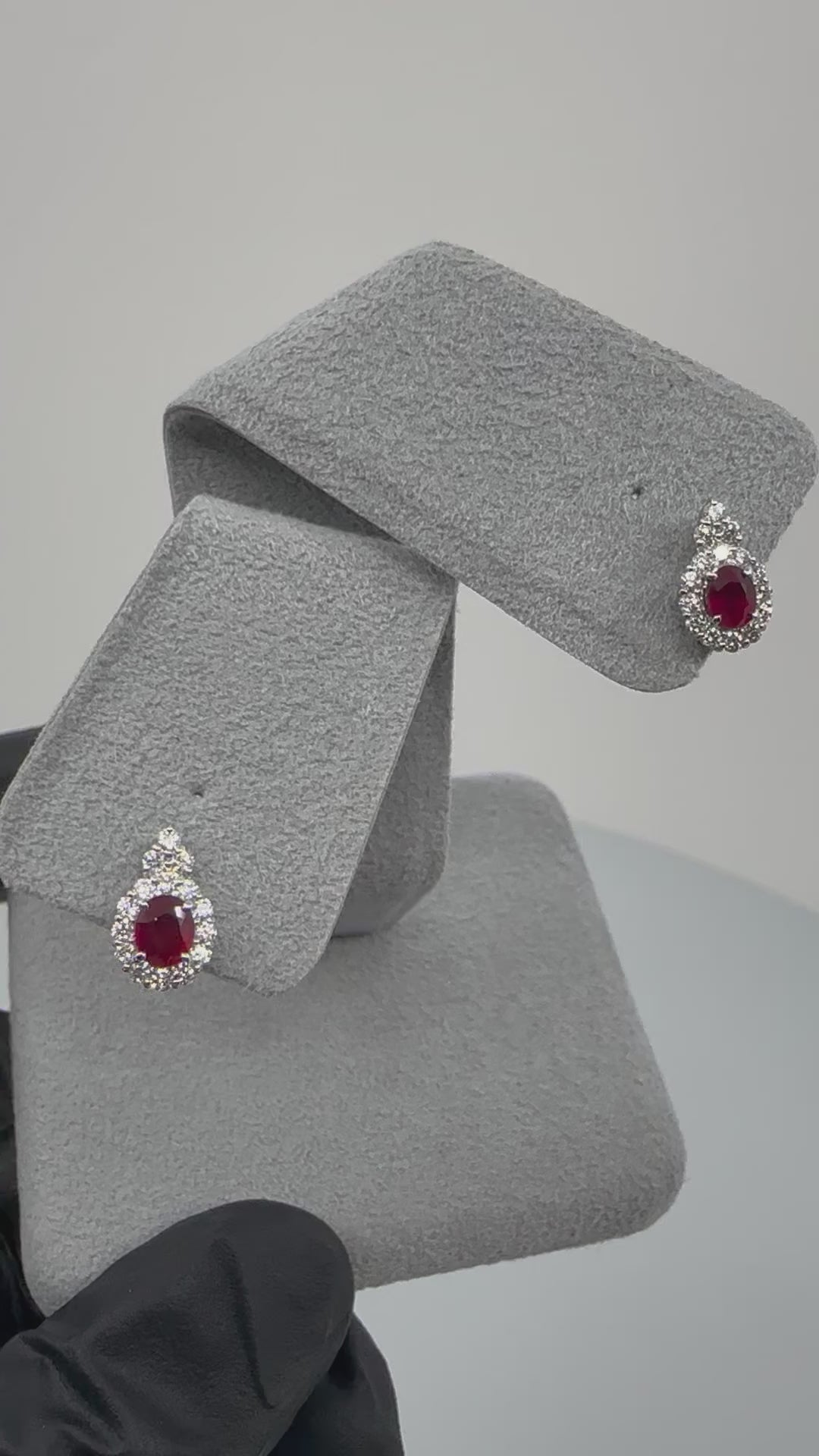 ［即納/一点物］ピアス ルビー 0.3ct前後×2 OV PT