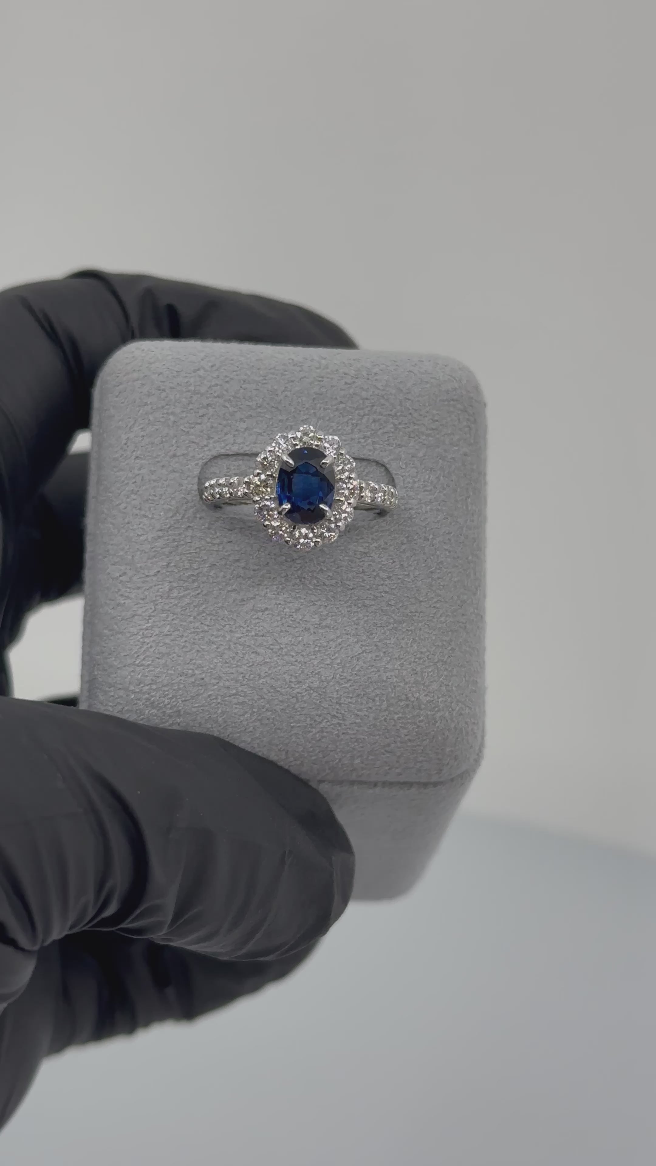 ［一点物］キャサリン妃巻き リング サファイア 1.3ct OV  PT