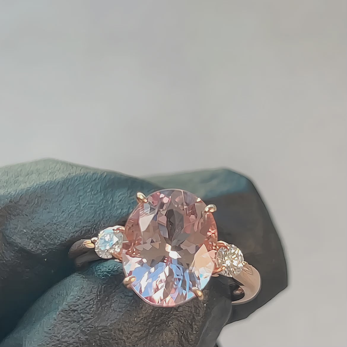 145［一点物/BonBon MG OV］リング モルガナイト 2.7ct OV K18PG