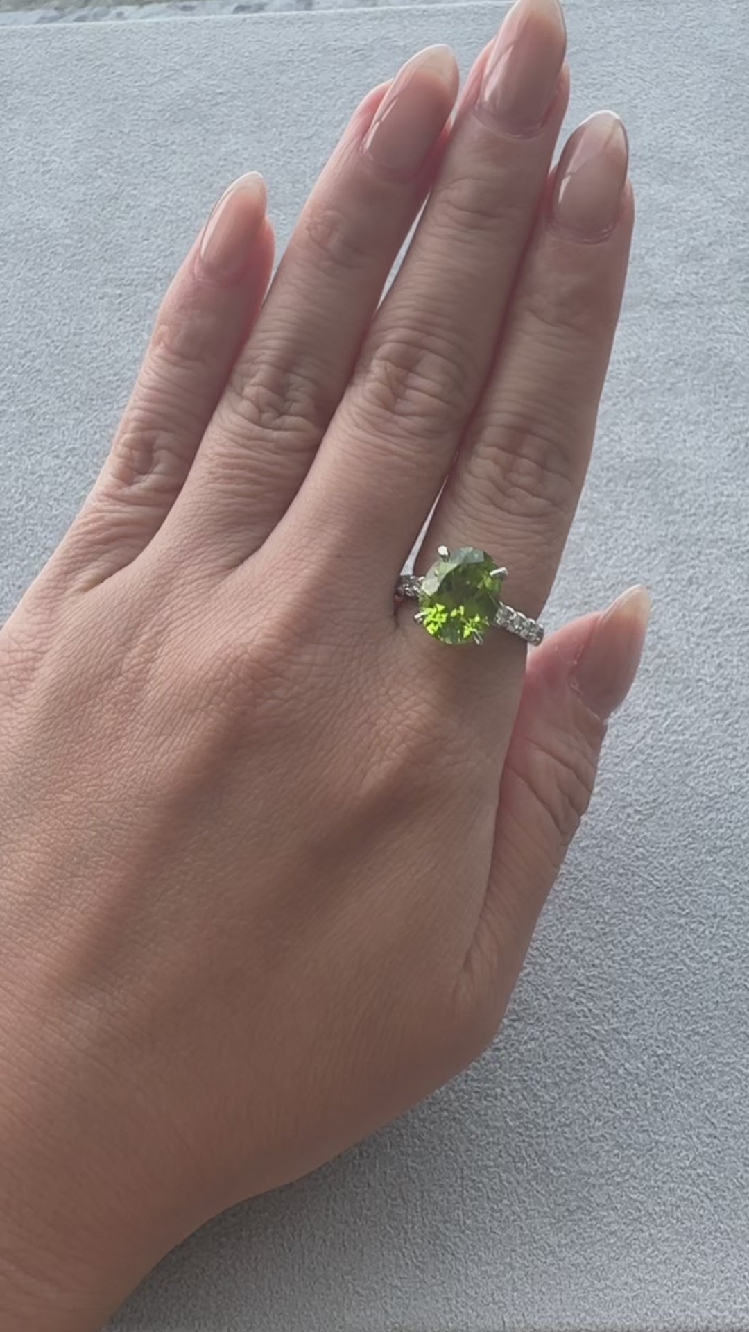 ［一点物］リング ペリドット 4.8ct OV PT