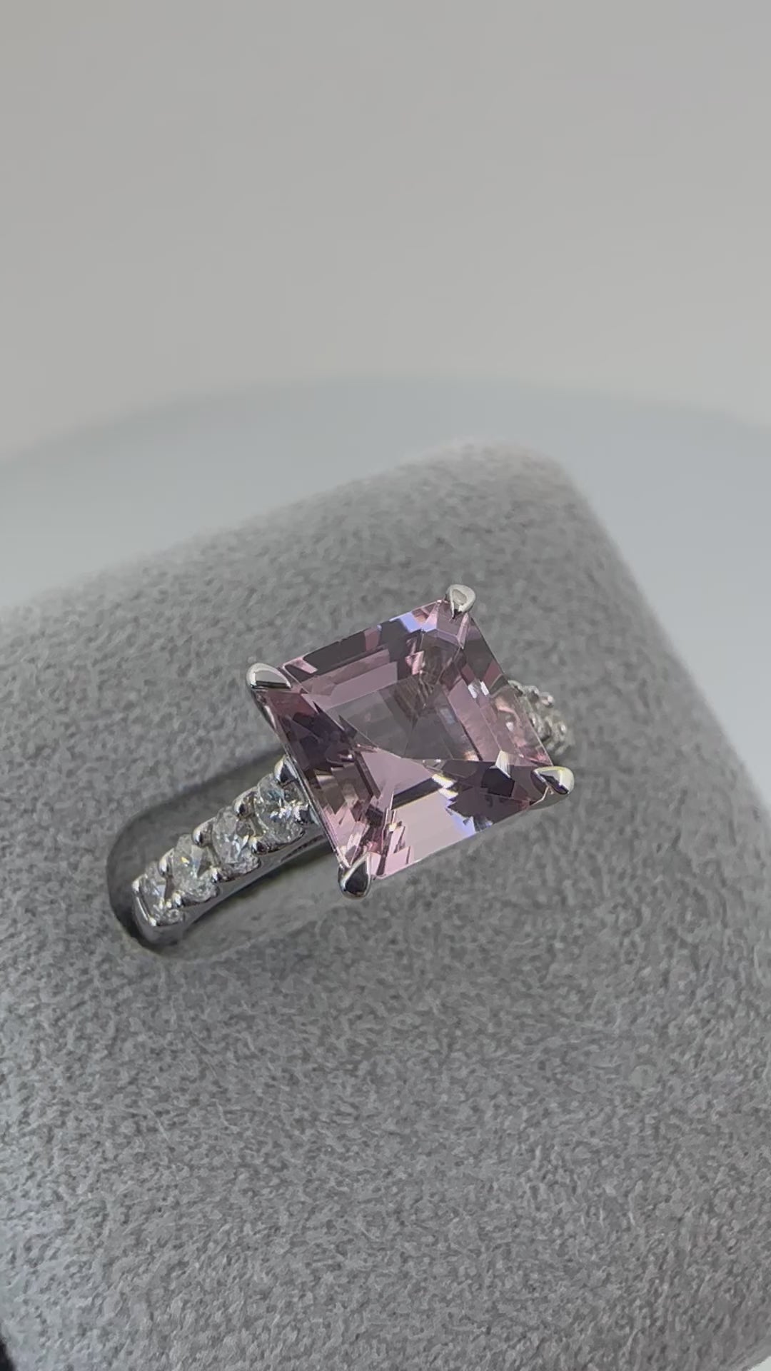 17［一点物/ソワレ］リング モルガナイト 2.2ct SQ PT