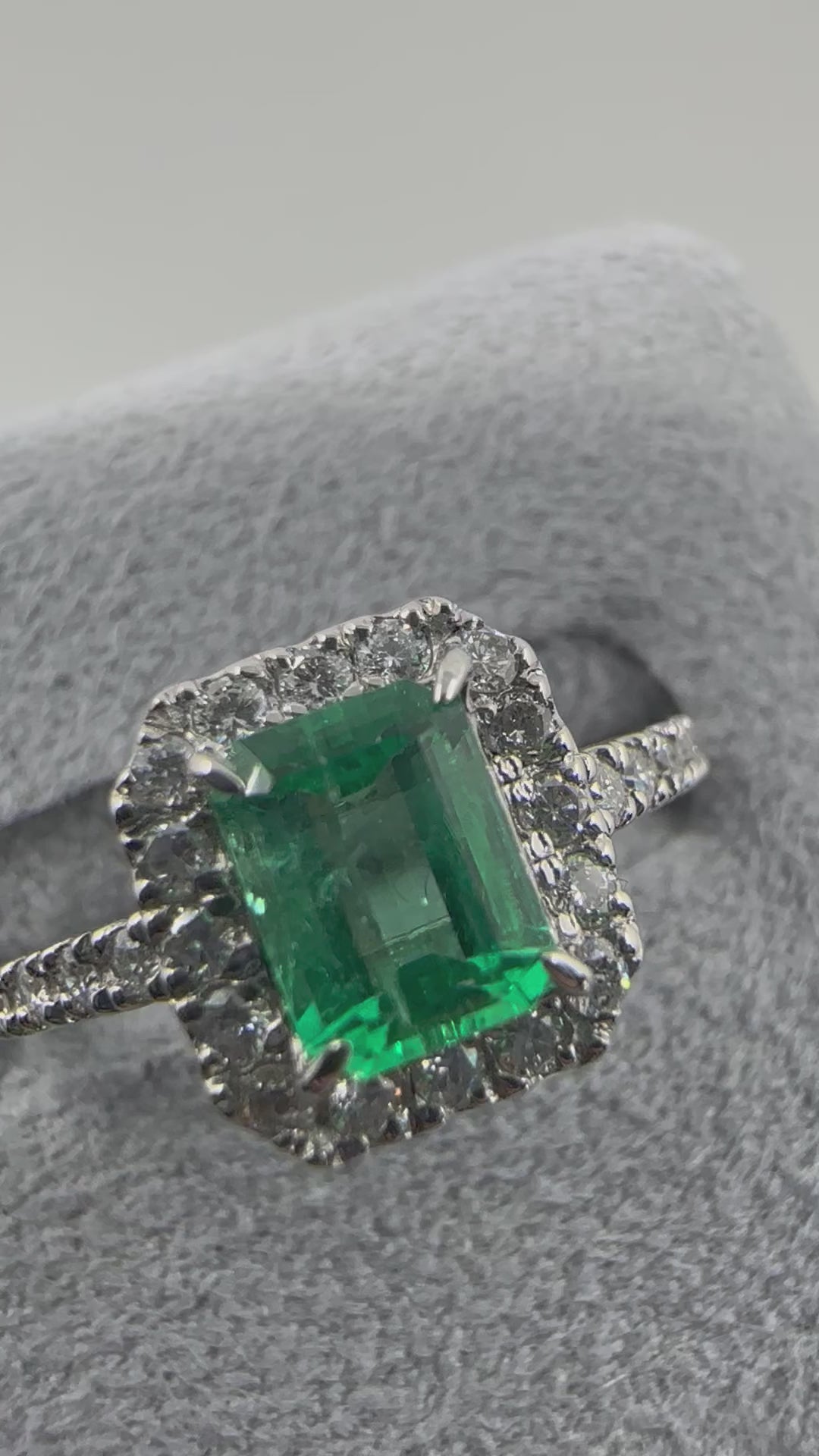 ［一点物］リング エメラルド 0.7ct SQ PT