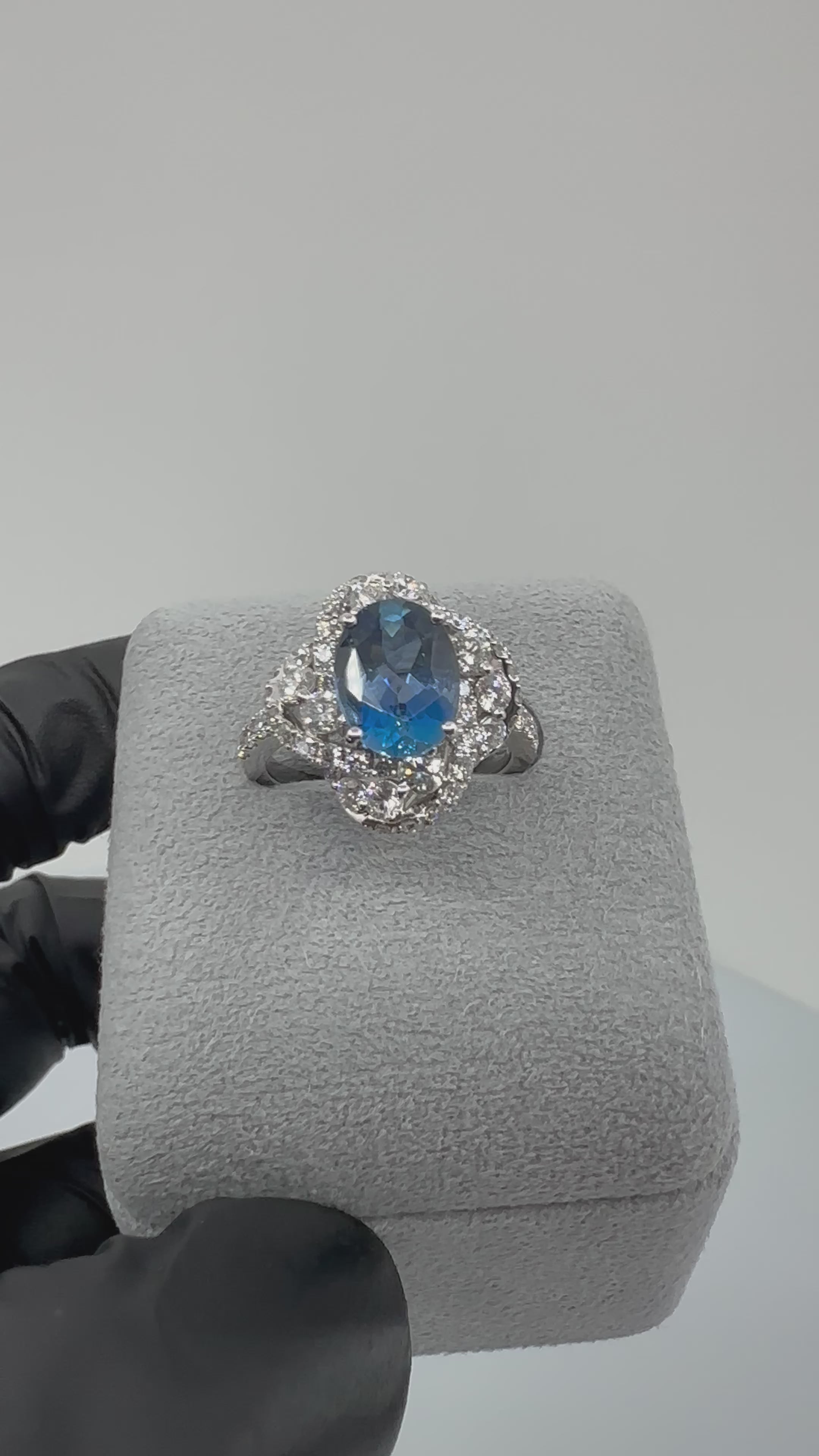 ［プリマドンナ］リング サンタマリアアクアマリン 1.8ct OV