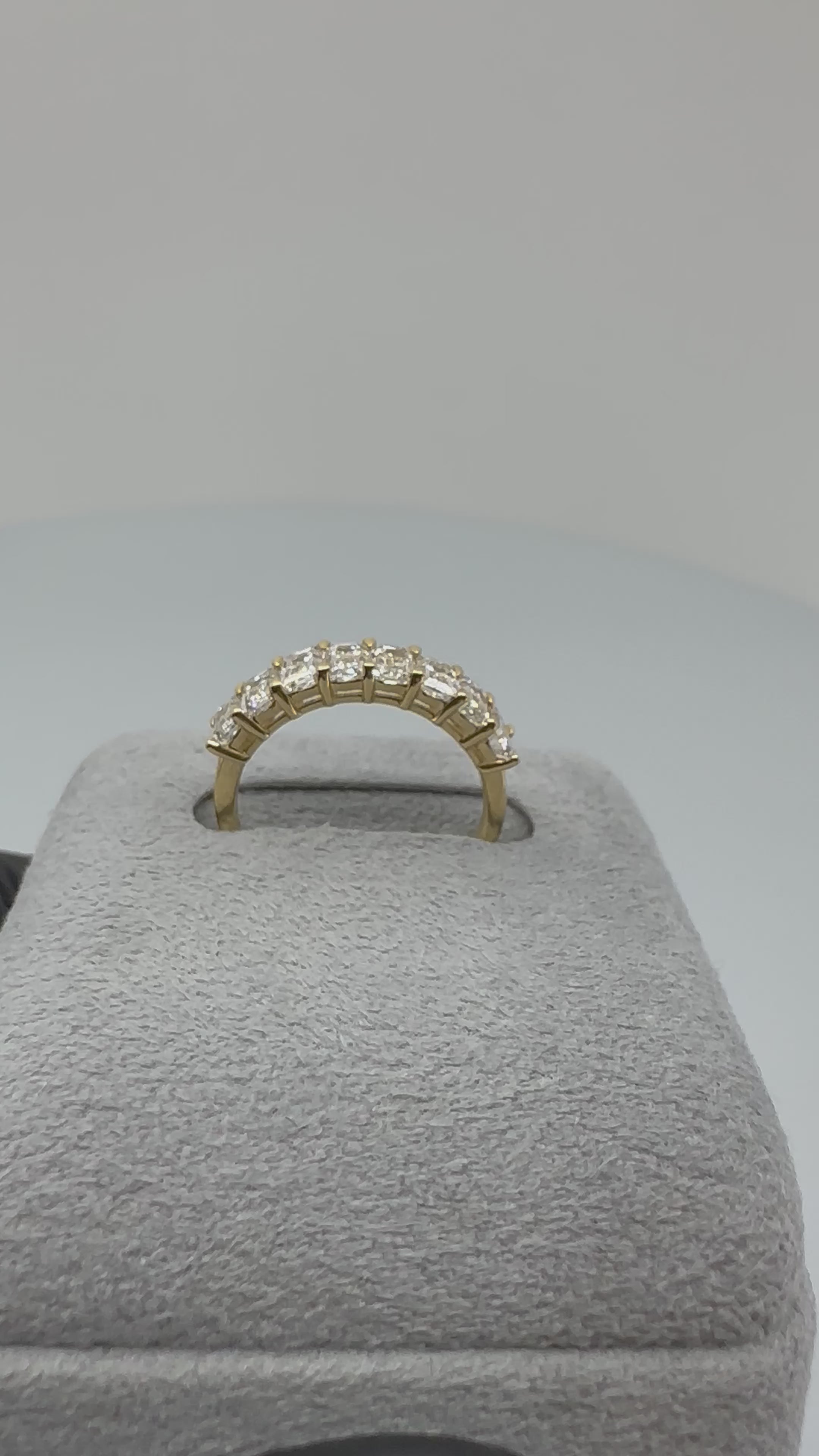 ［エクラ］リング ダイヤ 1pc0.2ct前後×8pc 1.4ct前後 EM